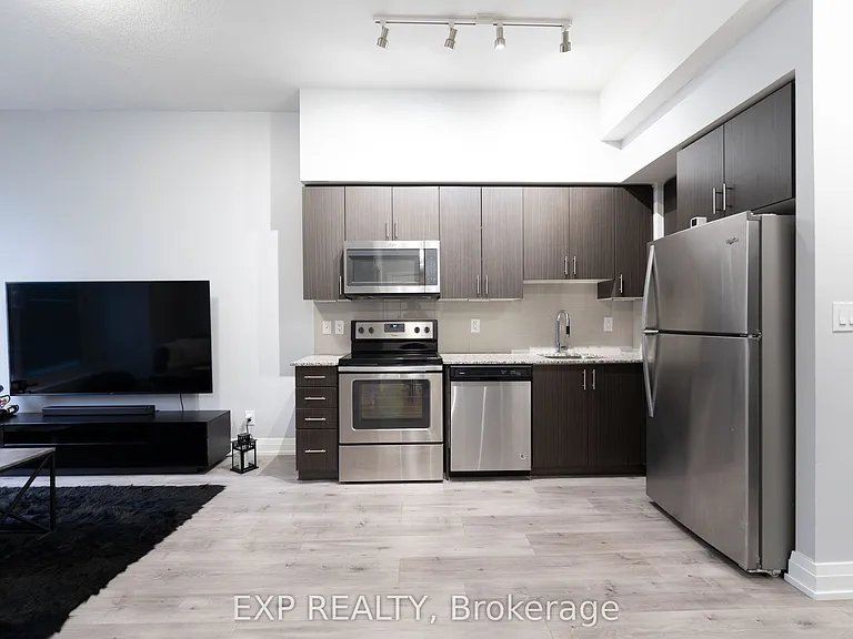 3700 Highway 7 Rd #302 — Photo 8
