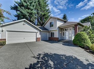 5416 NE 196th St, Lake Forest Park, WA 98155
