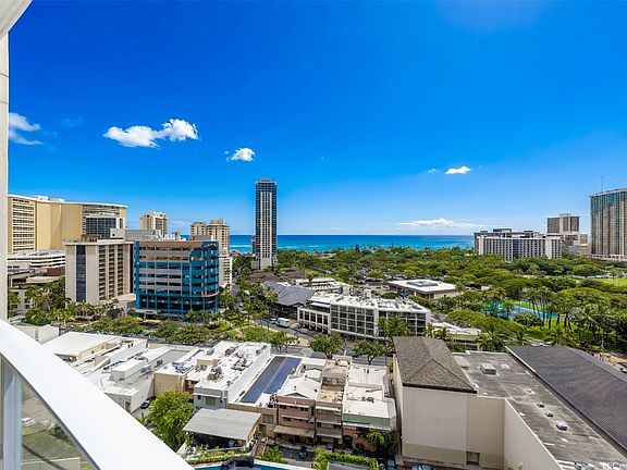 4th image of 2139 Kuhio Ave #1702