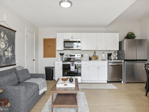 1900 Princess Anne St #5