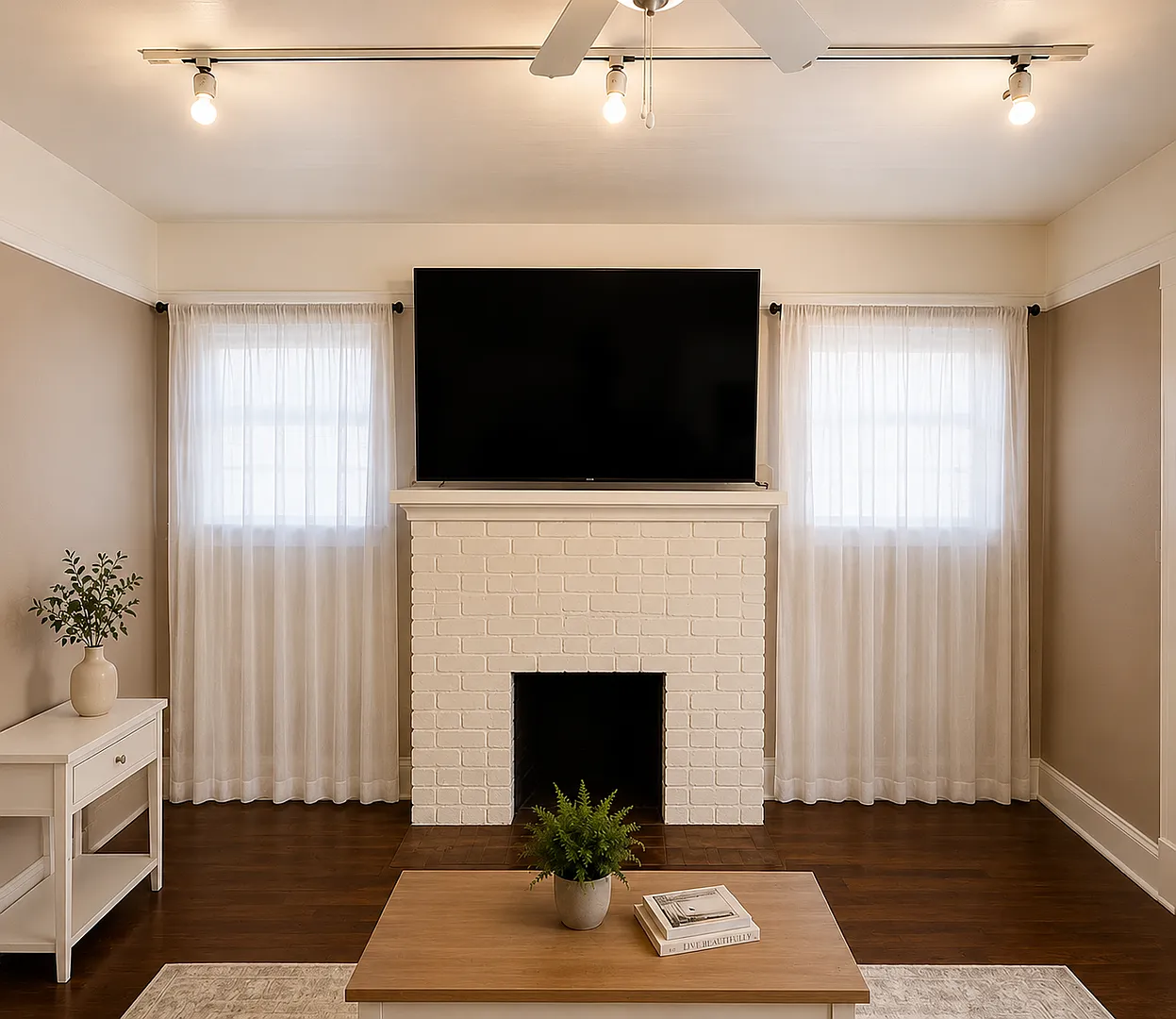 517 E Olive Avenue — Photo 1