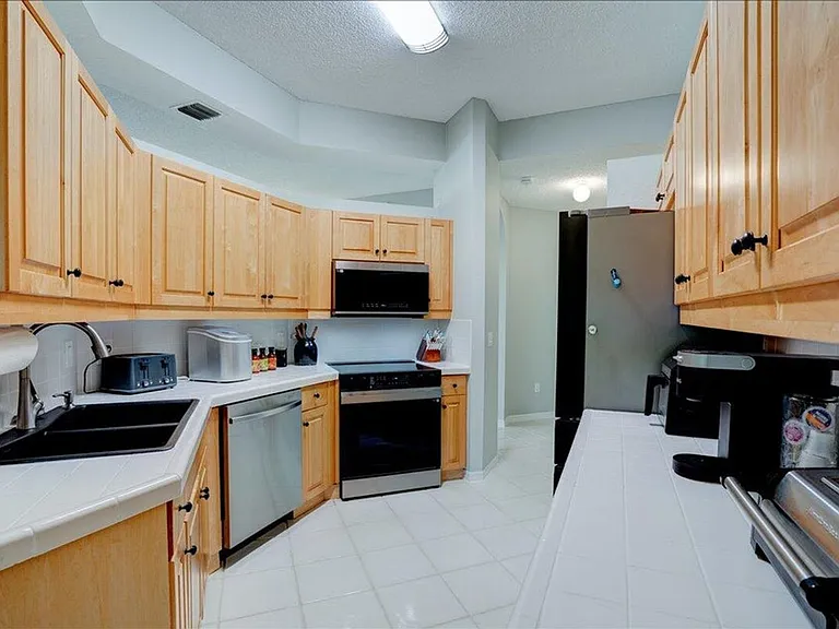 10173 Andover Coach Cir #G2 — Photo 2