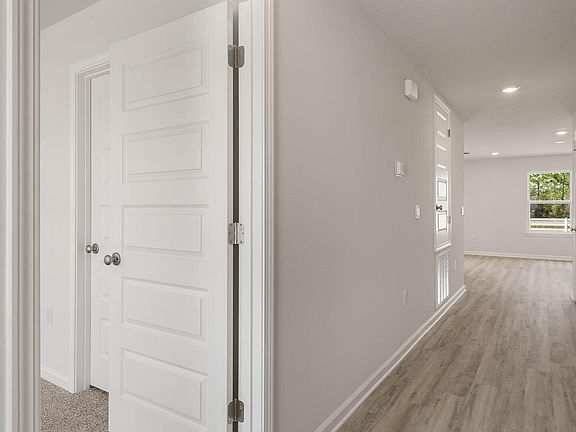 5th image of 241 Cades Ct