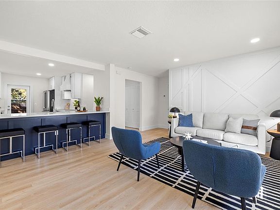 4th image of 2117 S WEST SHORE BOULEVARD