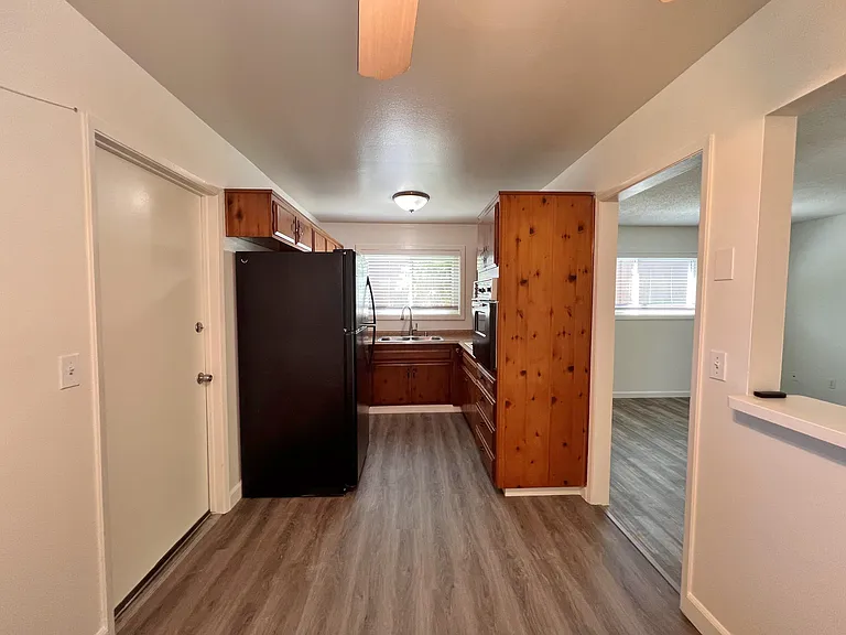 7312 Volta Ct — Photo 2
