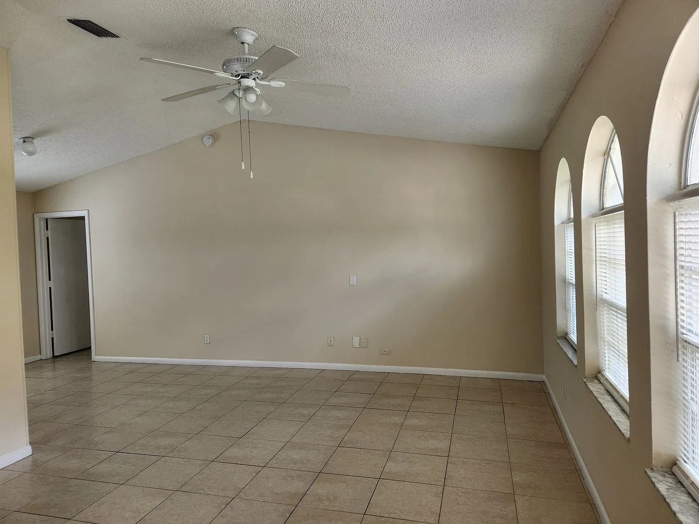 4 Bedroom Single Family Home!! Coming Soon — Photo 2