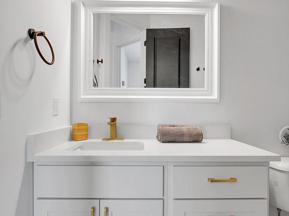 5th image of 15208 Gauge Ct
