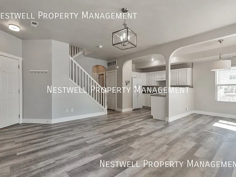 7707 S Yellowwood Ln — Photo 2