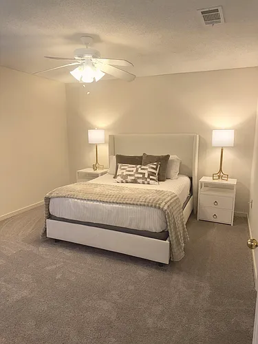 Lexington Pointe Apartment Homes Photo 1