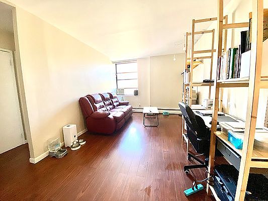 5th image of 167 Sands St APT 515