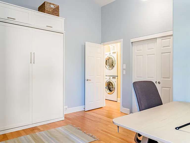 2565 NW Thurman St — Photo 11