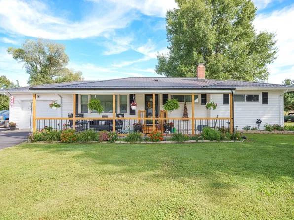 400 Market St, Richmond Dale, OH 45673