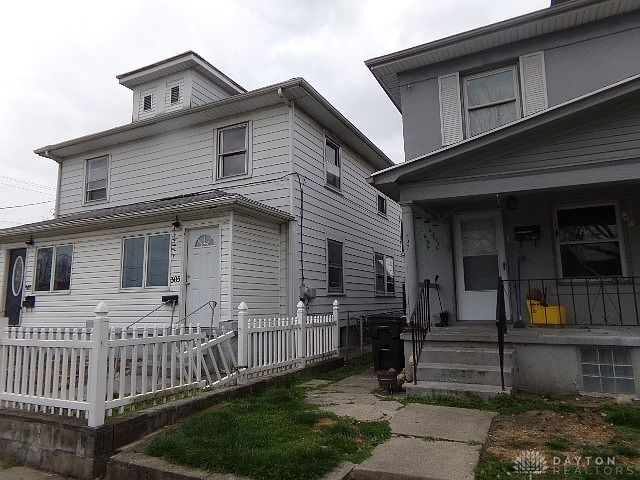 1st image of 305 Deeds Ave #303