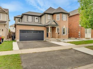135 Baldwin Dr, Cambridge, ON N3C 0B4