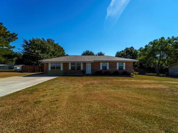 2726 Enon Rd, Webb, AL 36376