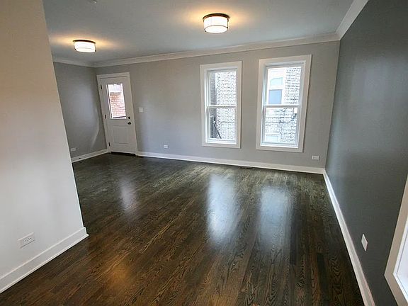3rd image of 1442 N Paulina St APT 1R