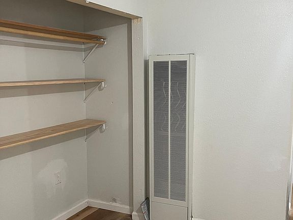 5th image of 734 Mills Ave