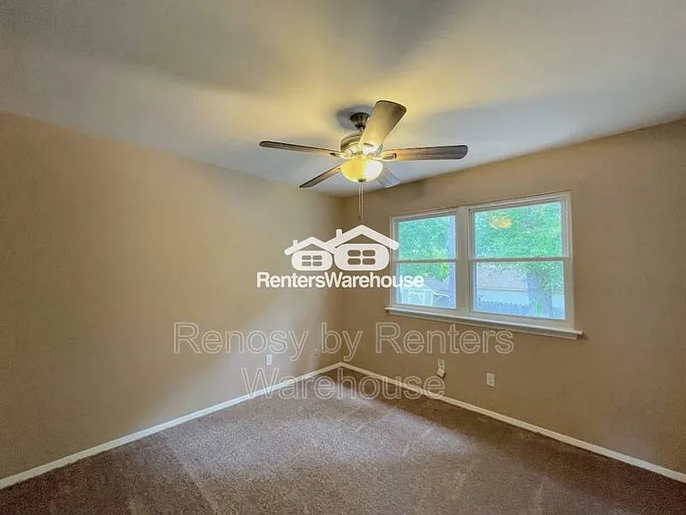 5736 Avalon Woods Dr — Photo 28