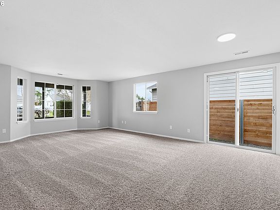 5th image of 15805 NE 48th Cir