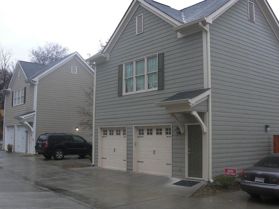 Exterior, 2 Car Garage!
