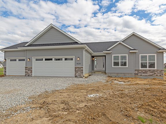 2nd image of 2928 Arbors Dr #S7zz82