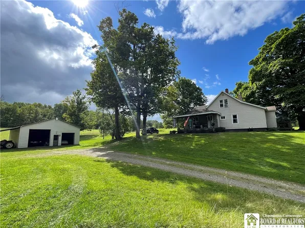862 S Main Street Ext, Jamestown, NY 14701