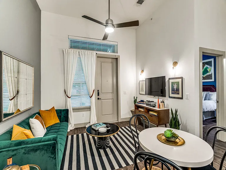 Apartments at the Sound — Photo 3