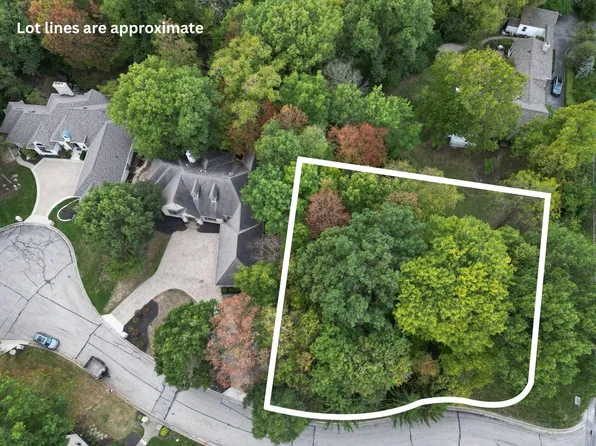 5065 Slate Run Woods Ct, Columbus, OH 43220