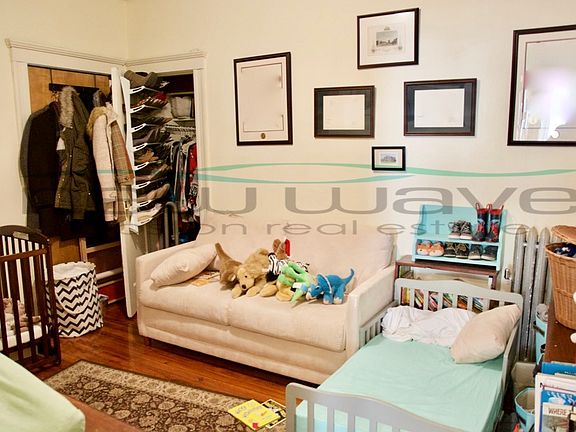 3rd image of 56 Queensberry St APT 15