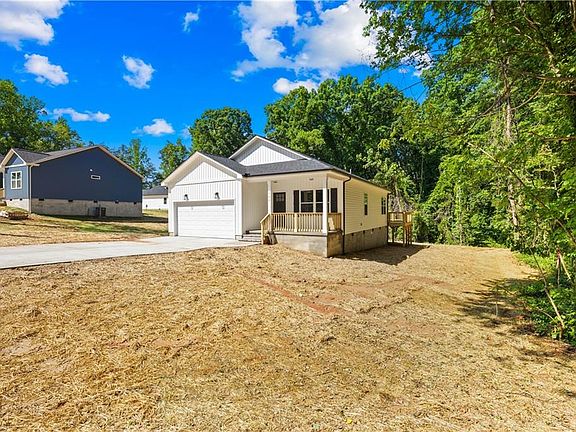 2nd image of 332 Hollingswood Dr