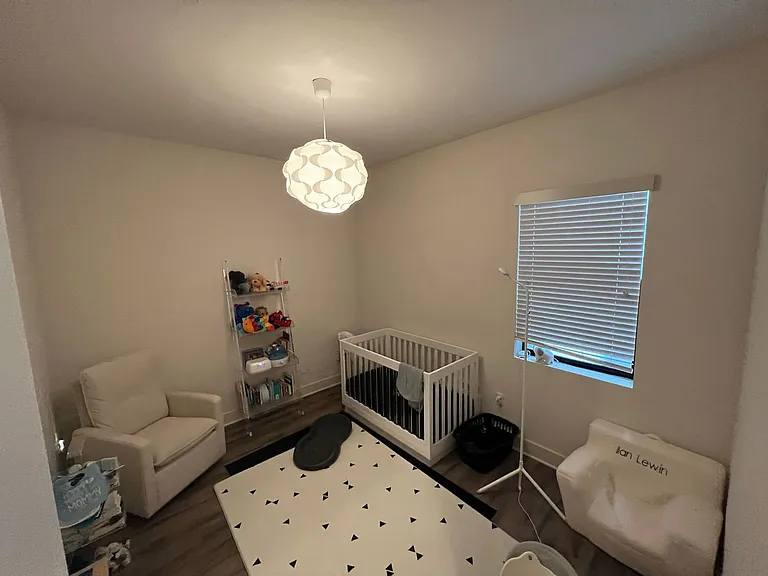 8365 Distinctive Dr — Photo 12
