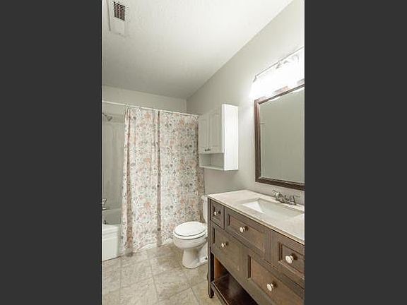 5th image of 7625 Bishop Dr