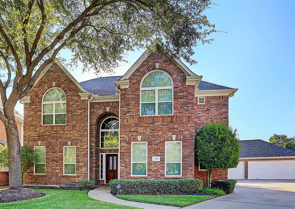 1st image of 330 Brook Forest Trl