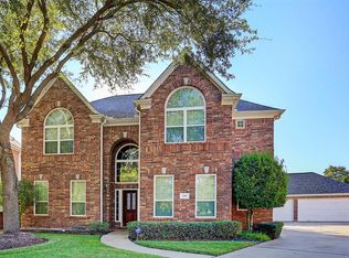 330 Brook Forest Trl, Sugar Land, TX 77478