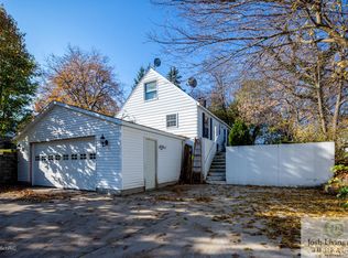 1217 Plymouth Ave SE, Grand Rapids, MI 49506