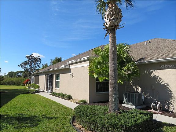 3rd image of 4233 Fairway Dr