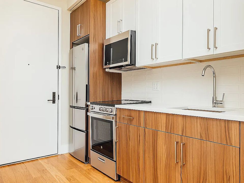 2nd image of 212 Malcolm X Blvd #2B