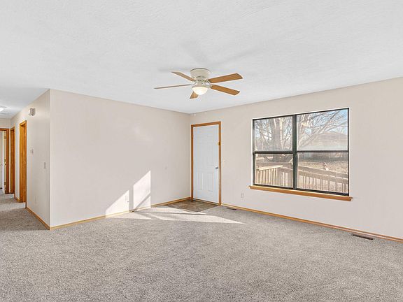 4th image of 1103 N Bluegill Street