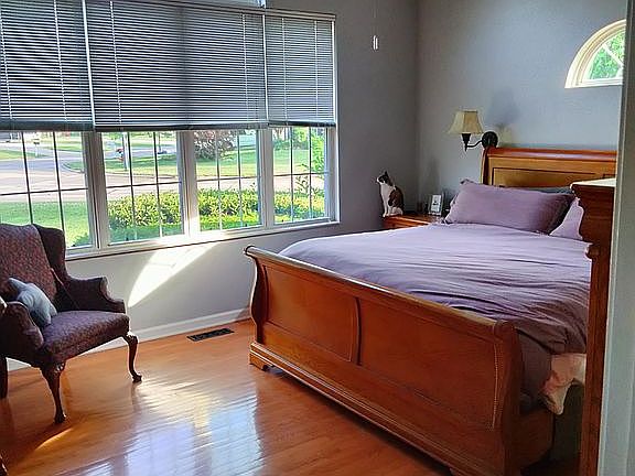 4th image of 305 Courtland Dr