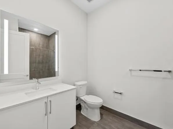 121 34th Street image 151 of 213