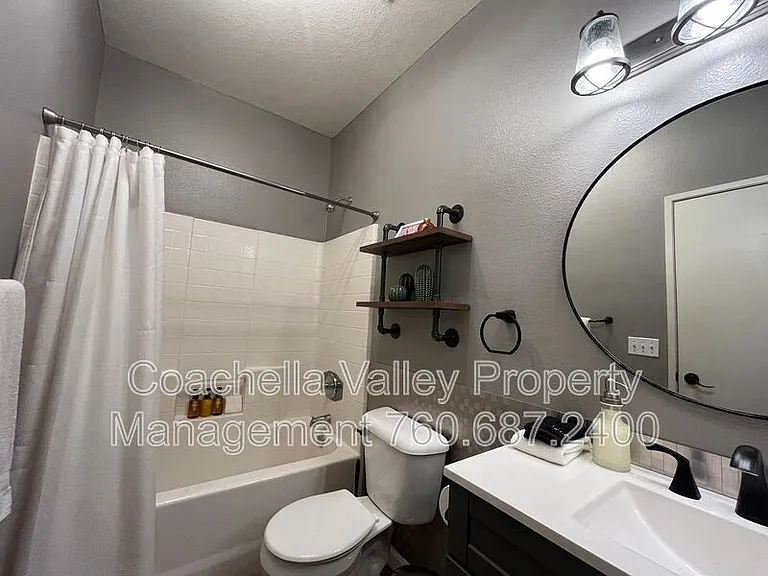 2162 Shannon Way — Photo 18
