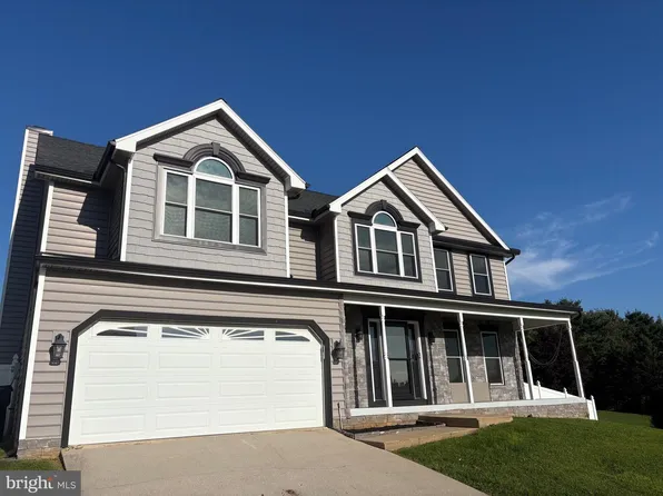 75 Lee St, Stewartstown, PA 17363