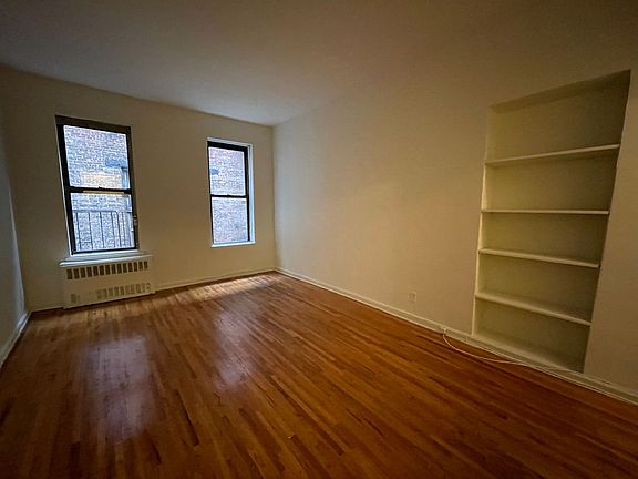 3rd image of 128 E 84th St APT 5B