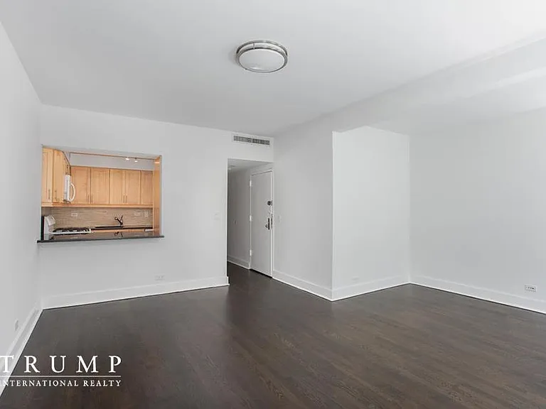 165 E 61st St #3C — Photo 5