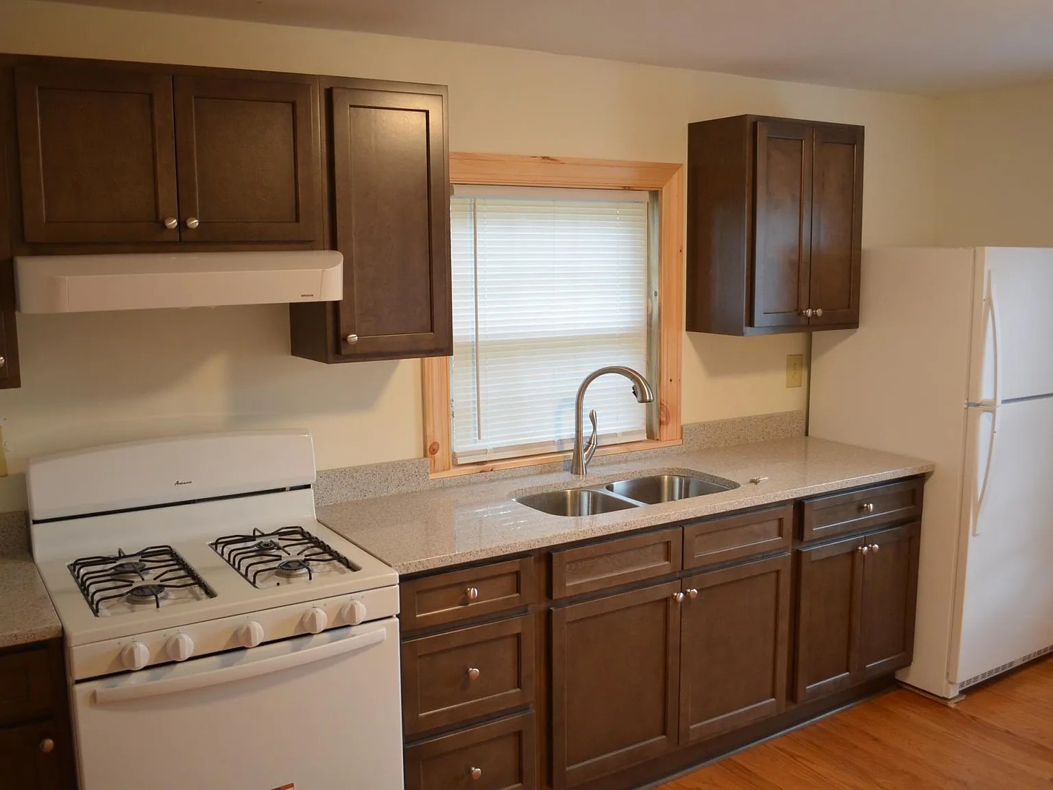 1 bed, 606 sqft, $725 — Photo 2