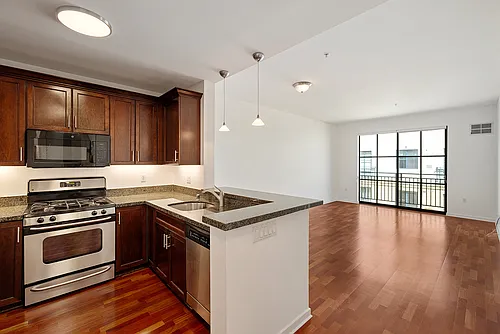 88 Townsend St #417 Photo 1