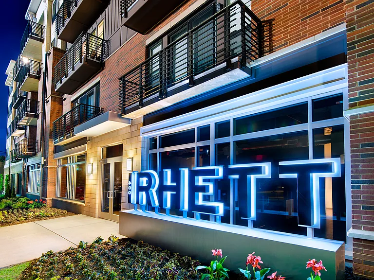 400 Rhett — Photo 36
