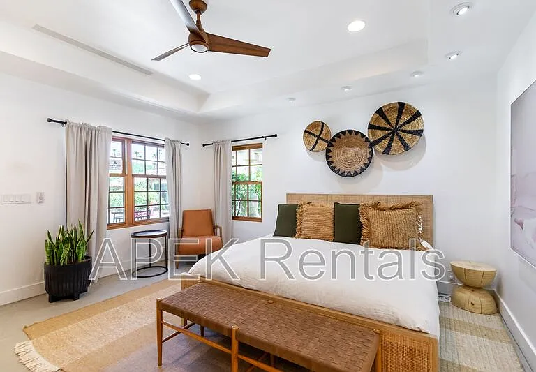 690 W Linda Vista Dr — Photo 30