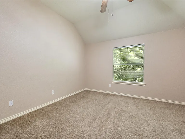7700 Buccaneer Cir — Photo 27