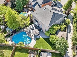 2283 Briargrove Cir, Oakville, ON L6M 5A5